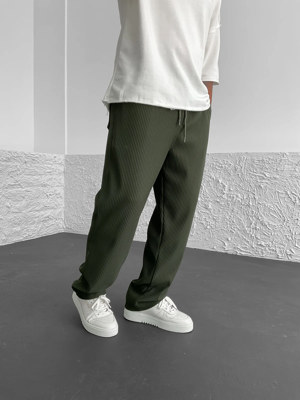 Wyatt™ | Ribbed Relaxed Fit Trousers