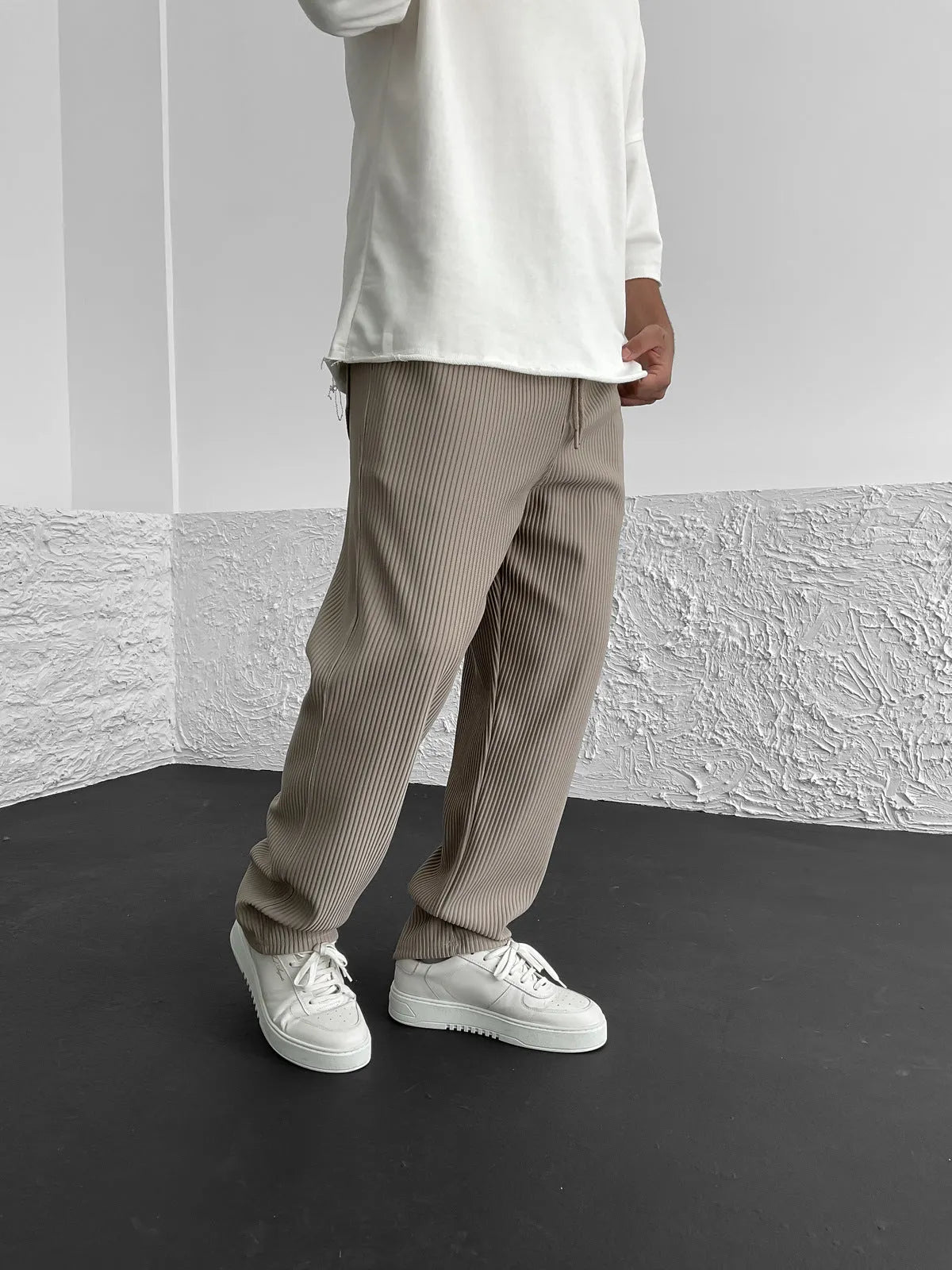 Wyatt™ | Ribbed Relaxed Fit Trousers