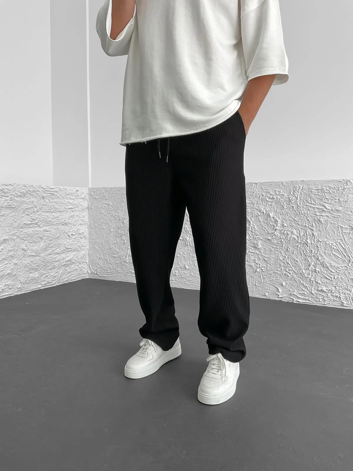 Wyatt™ | Ribbed Relaxed Fit Trousers