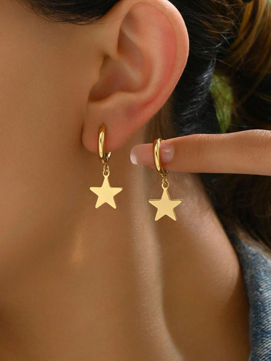 Avery™ | 18K Gold-Plated Star Earrings